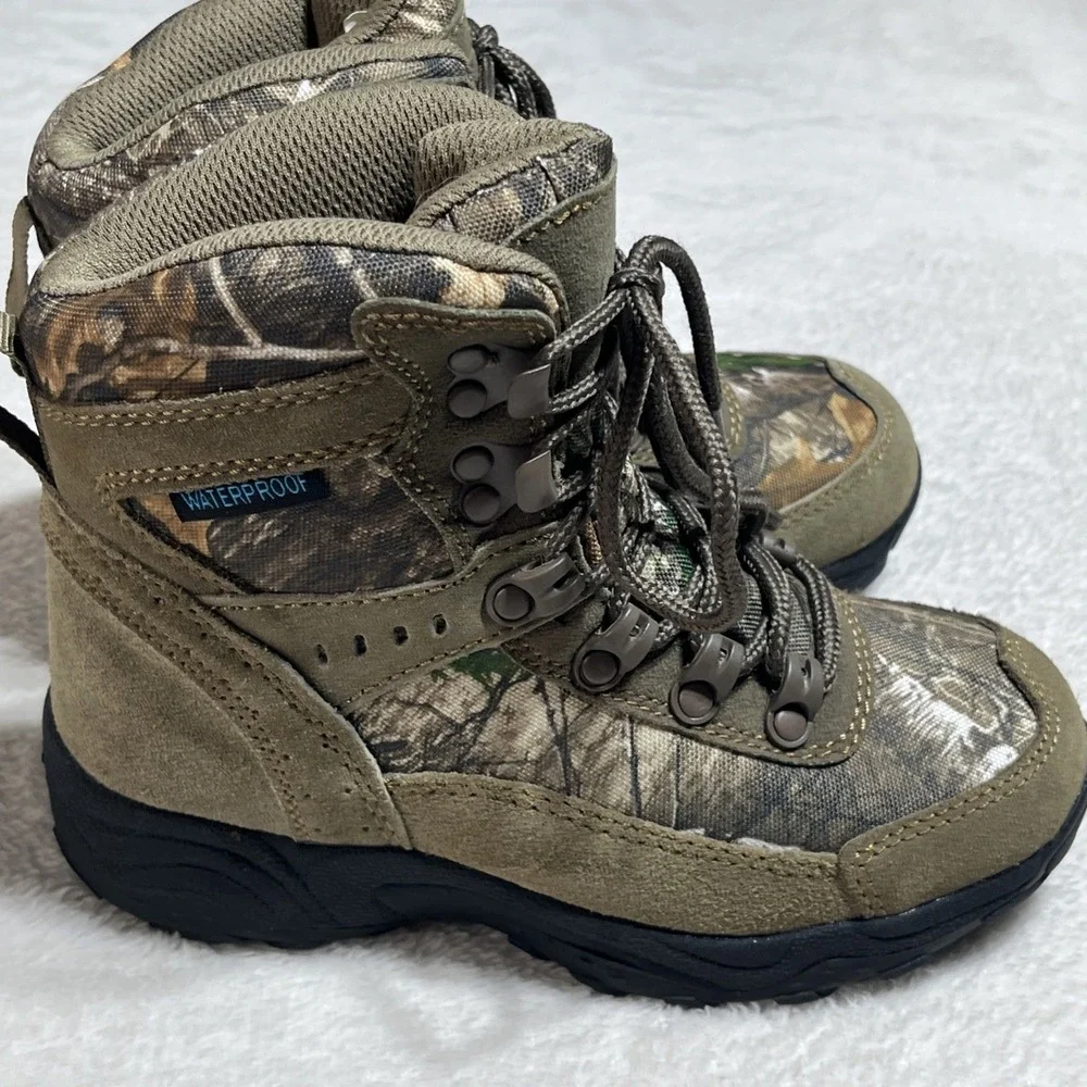 RealTree EDGE Camo Youth Size 1 Waterproof Hunting Boots Like Dads NWOT